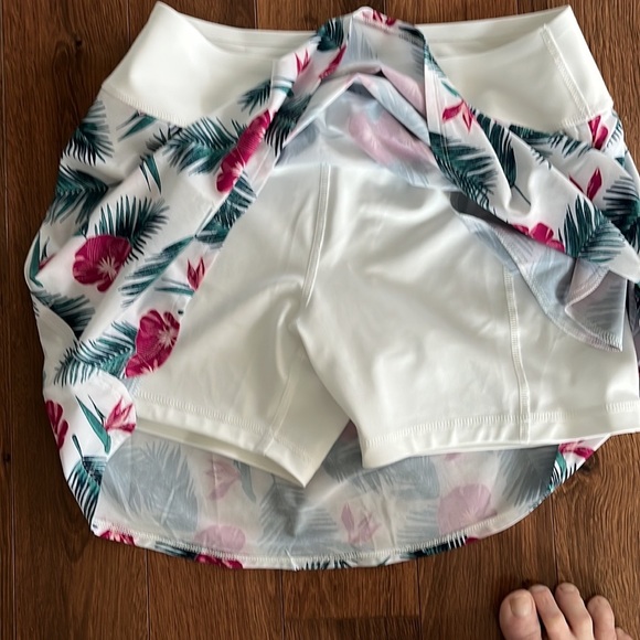 Puma skort for pickle ball tennis golf or just look plain cute - Picture 2 of 3